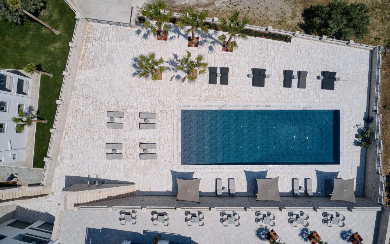 Quattro Suites モネンバシア エクステリア 写真